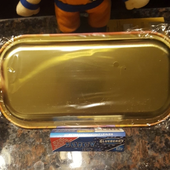 Backwood Rolling Tray SSG Red Goku - Picture 4 of 5